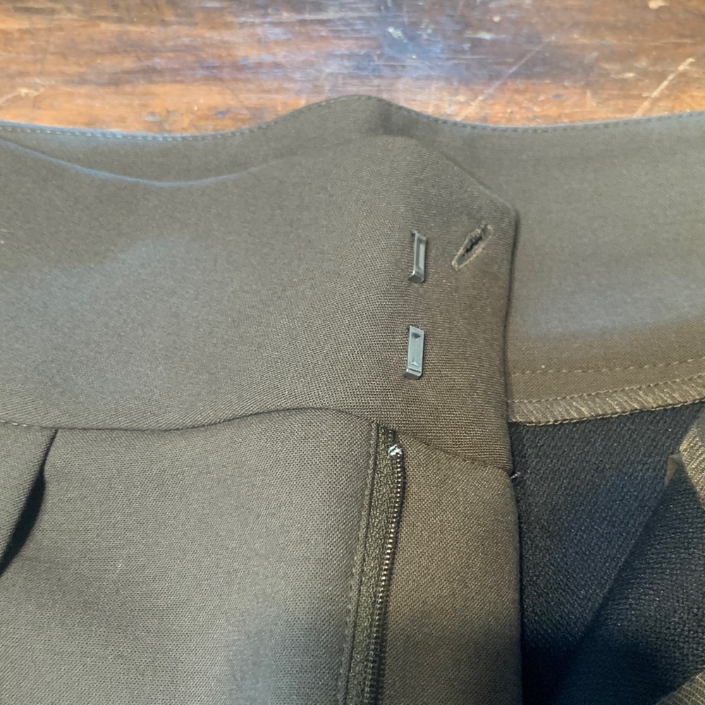 NWOT ZARA BARREL LEG BALLOON LEG PANTS WITH PLEATED DETAIL - Picture 7 of 10